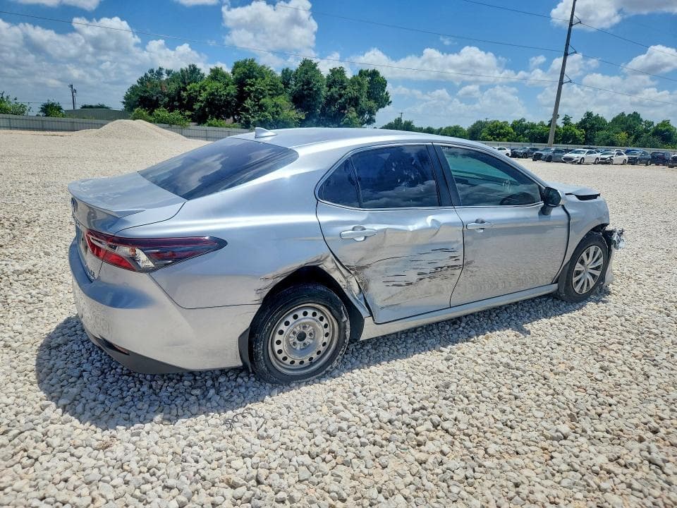 2023 TOYOTA CAMRY LE 3