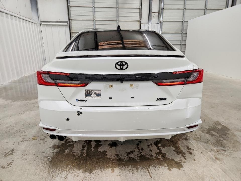 2025 TOYOTA CAMRY XSE 6