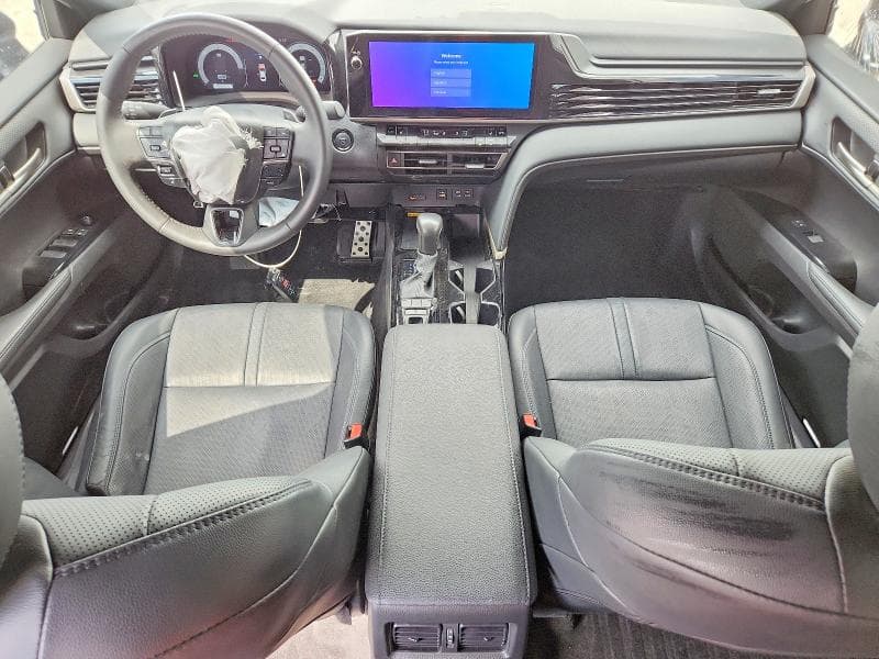 2025 TOYOTA CAMRY XSE 8