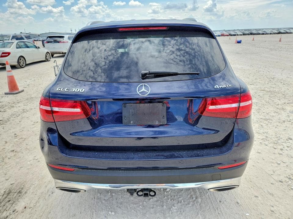 2018 MERCEDES-BENZ GLC 300 4MATIC 6