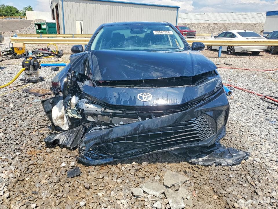 2025 TOYOTA CAMRY XLE XLE 5