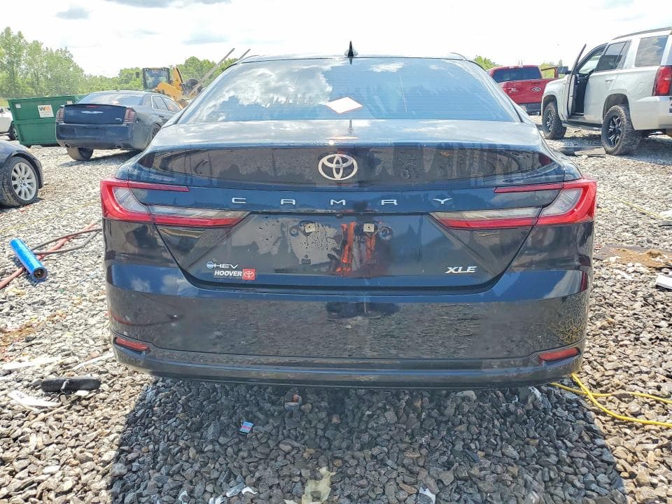 2025 TOYOTA CAMRY XLE XLE 6