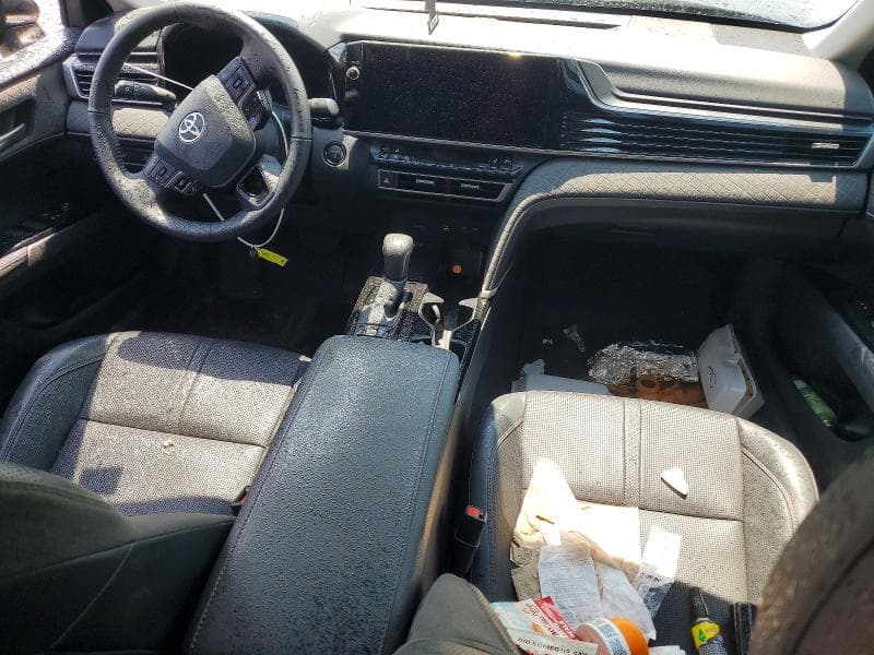2025 TOYOTA CAMRY XLE XLE 8