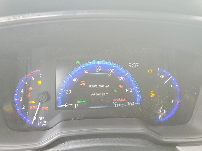 2021 TOYOTA COROLLA LE 9