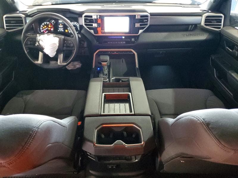 2026 TOYOTA TUNDRA SR5 SR5 8
