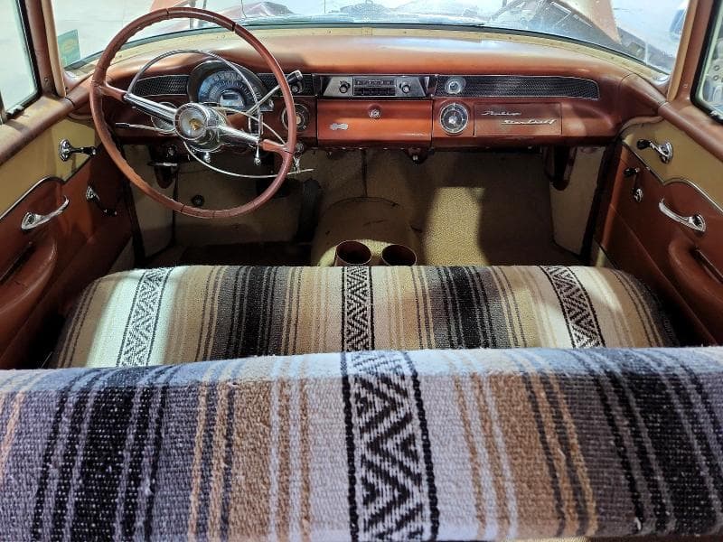 1955 PONTIAC STARCHIEF 8