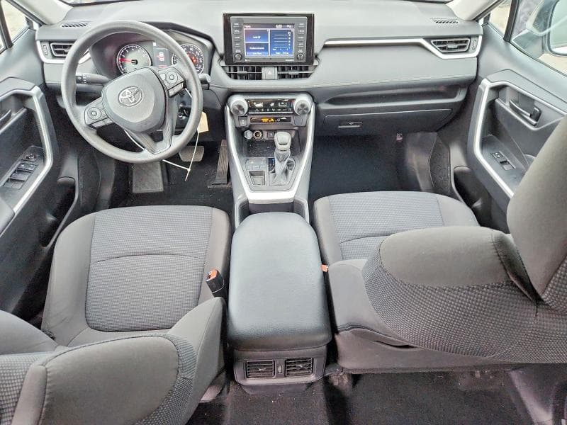 2022 TOYOTA RAV4 LE 8