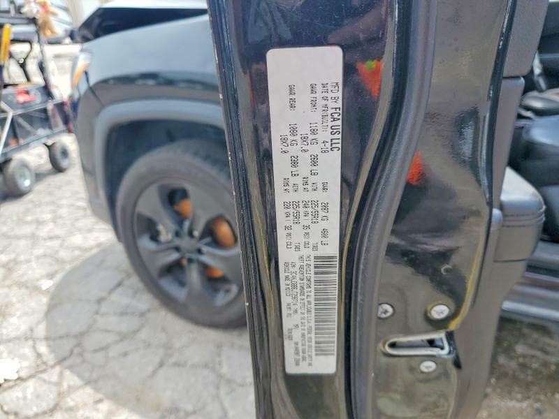 2018 JEEP COMPASS LATITUDE LATITUDE 13