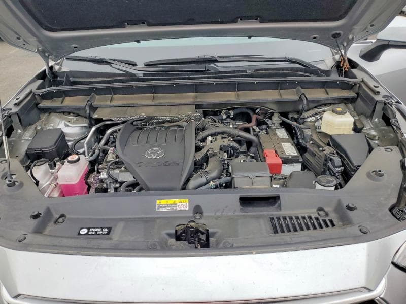 2024 TOYOTA HIGHLANDER XLE 12