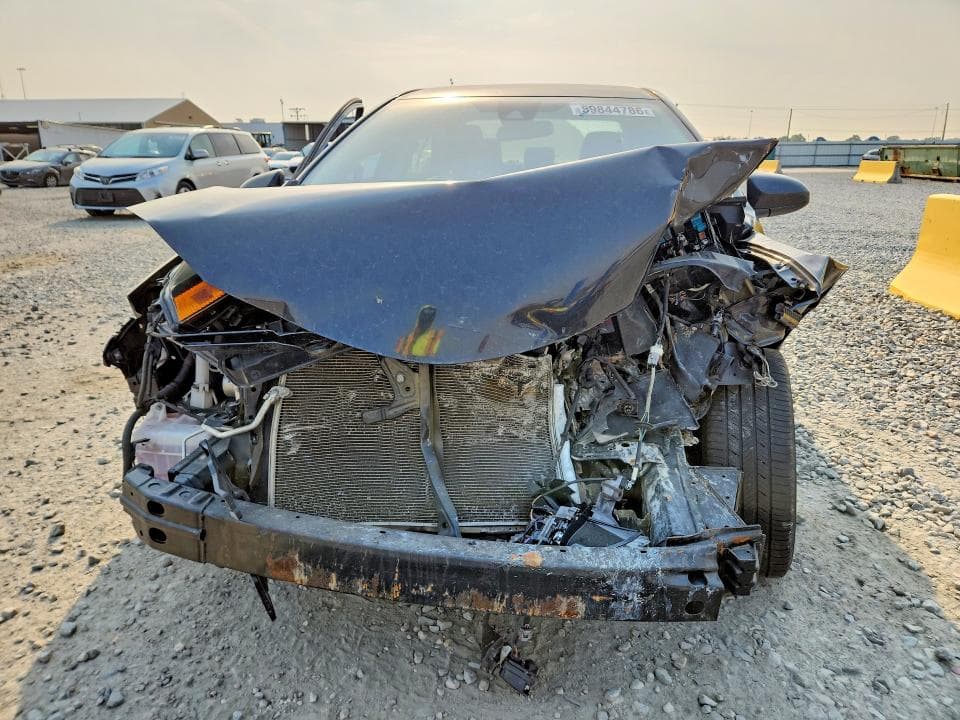 2018 TOYOTA COROLLA LE 5