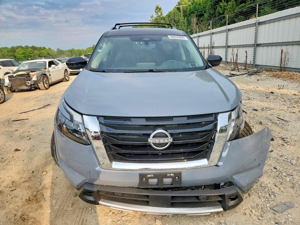 2025 NISSAN PATHFINDER PLATINUM 5