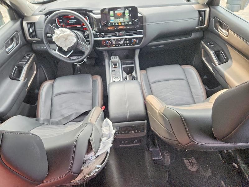 2025 NISSAN PATHFINDER PLATINUM 8