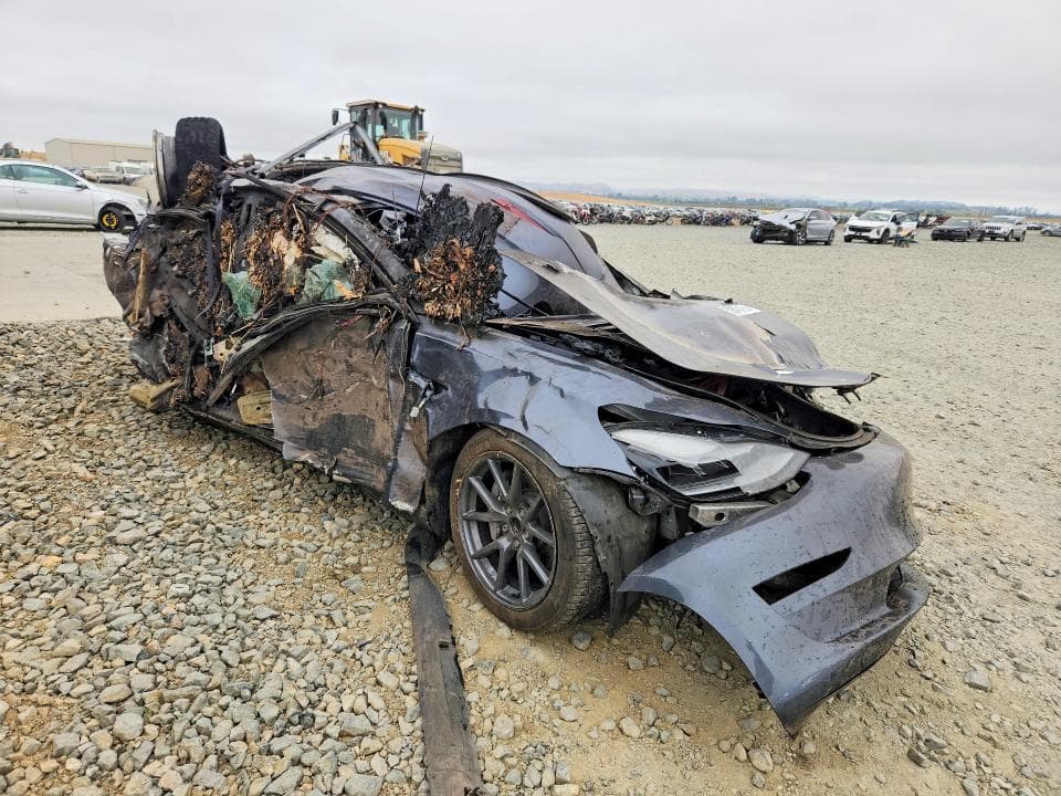 2023 TESLA MODEL 3 4