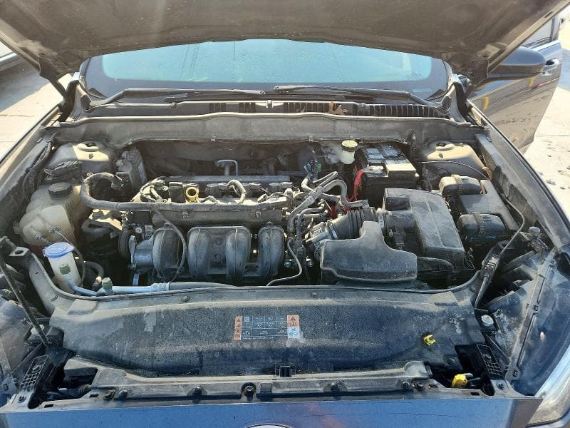 2017 FORD FUSION SE 11