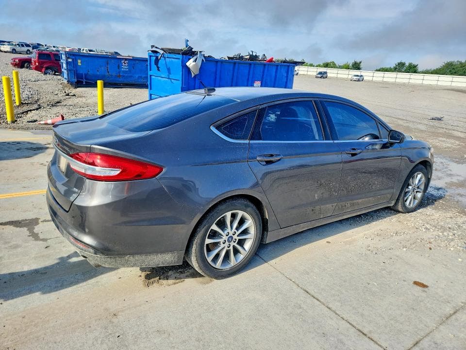 2017 FORD FUSION SE 3