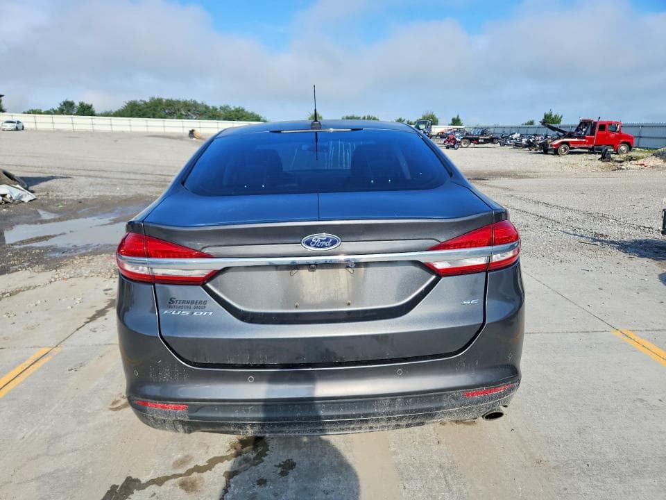 2017 FORD FUSION SE 6