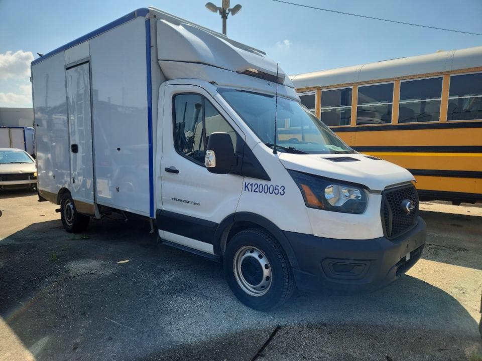 2020 FORD TRANSIT DELIVERY TRUCK 4