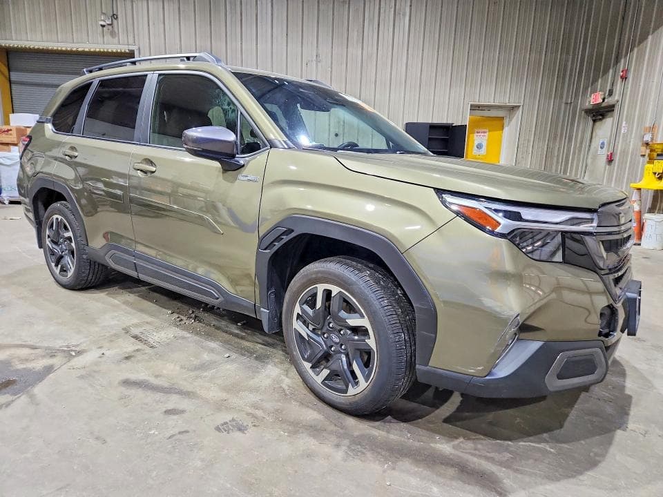 2025 SUBARU FORESTER LIMITED LIMITED 4