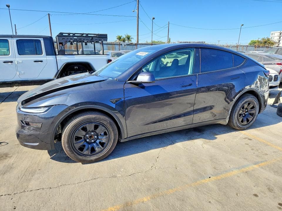 2026 TESLA MODEL Y