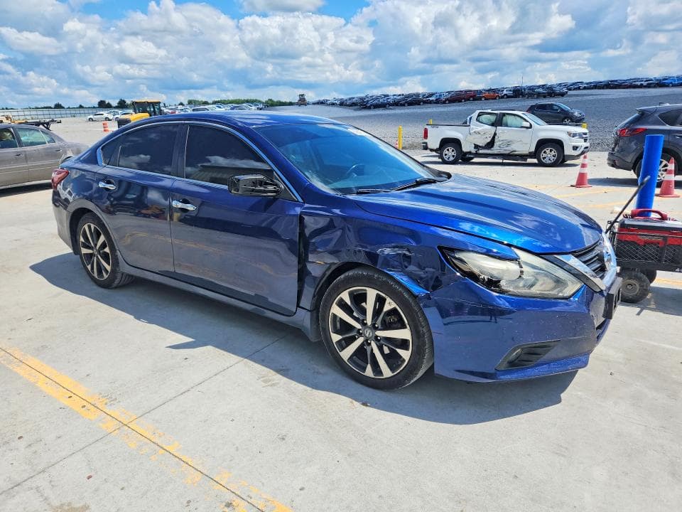 2017 NISSAN ALTIMA 2.5 SR 4