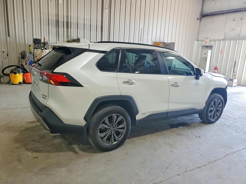 2022 TOYOTA RAV4 LIMITED 3