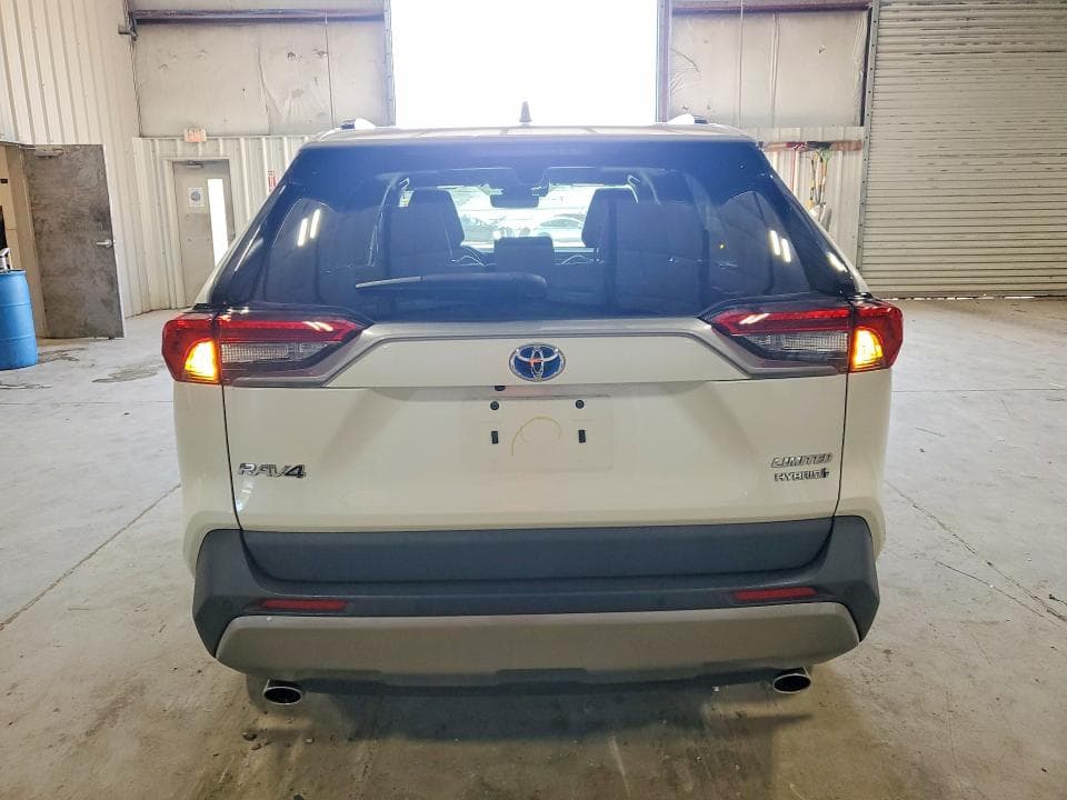 2022 TOYOTA RAV4 LIMITED 6