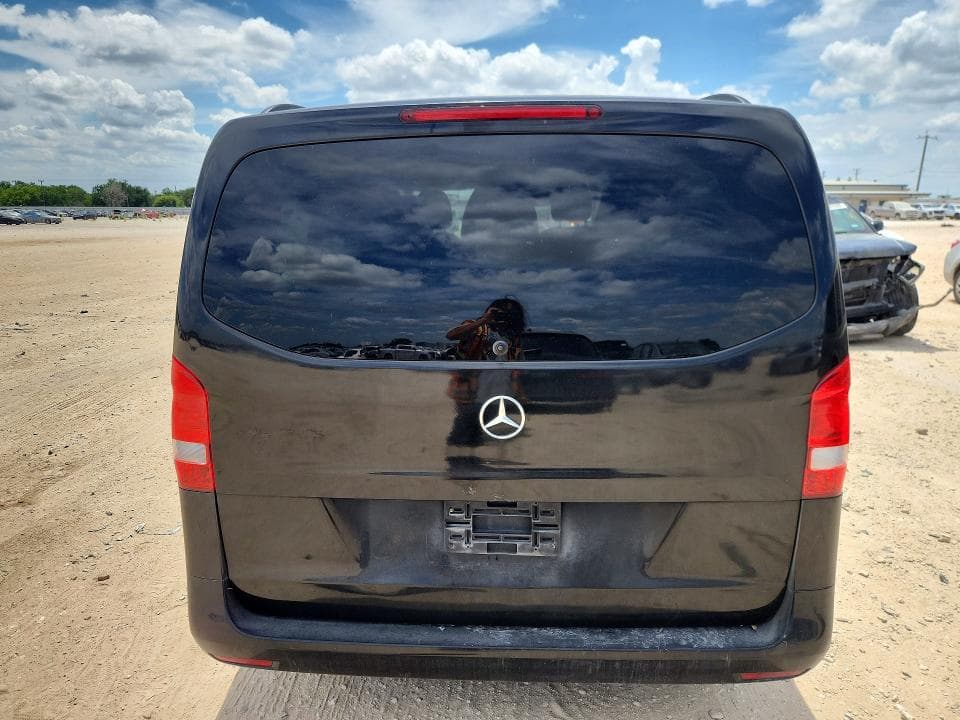 2019 MERCEDES-BENZ METRIS 6