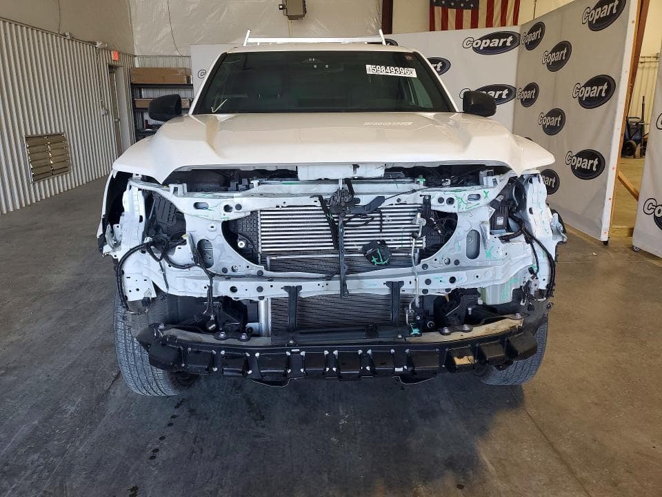2024 TOYOTA TACOMA SR 5