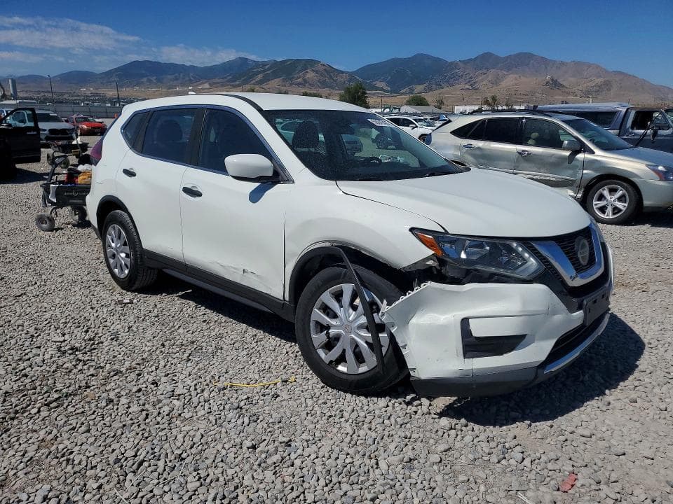 2019 NISSAN ROGUE S 4
