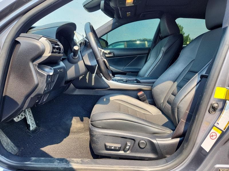 2017 LEXUS IS 300 7