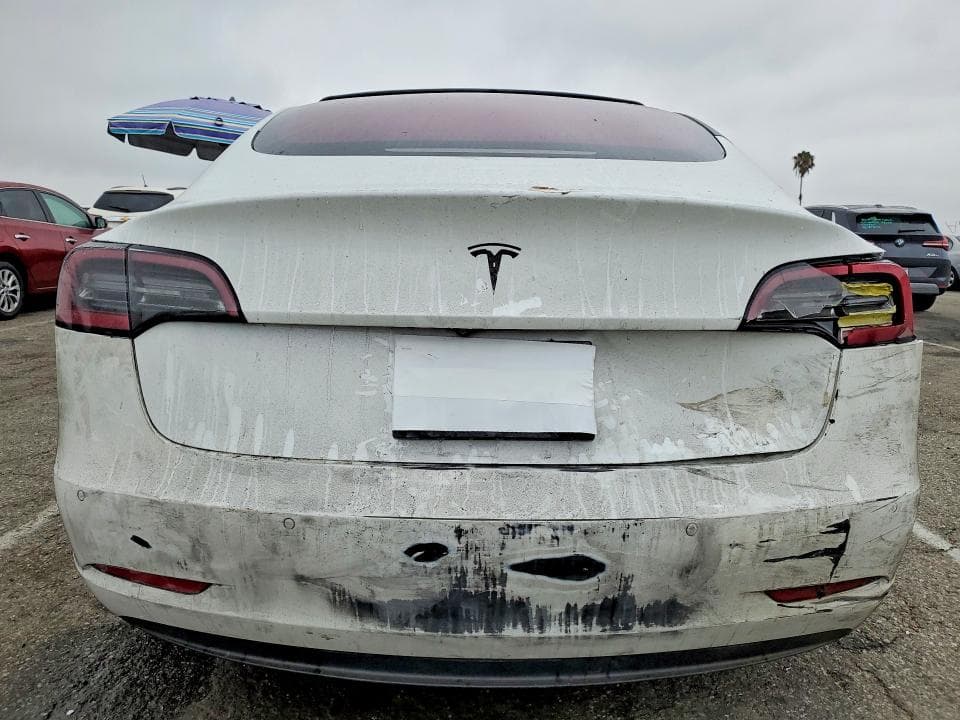 2018 TESLA MODEL 3 6