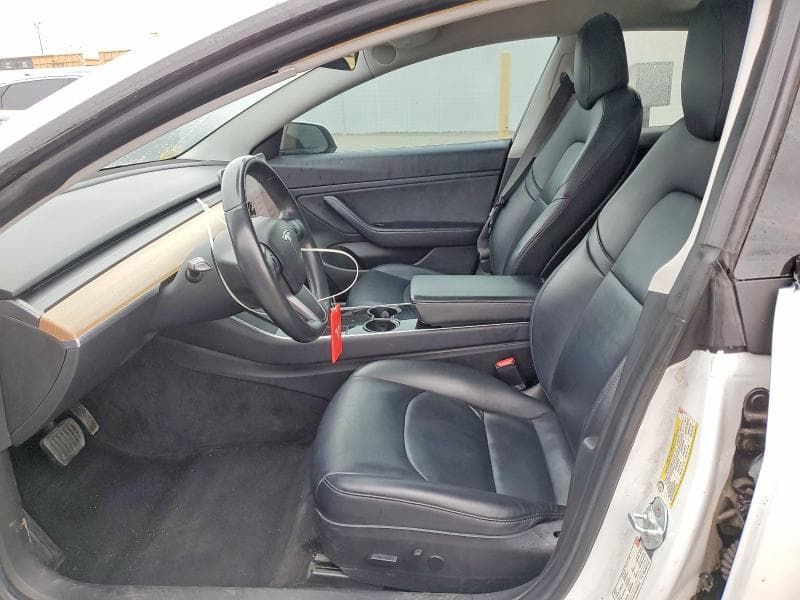 2018 TESLA MODEL 3 7