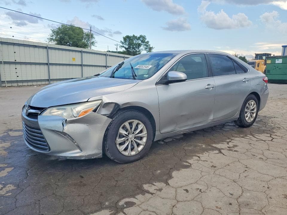 2016 TOYOTA CAMRY LE 1