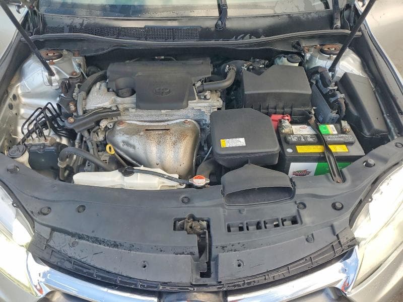 2016 TOYOTA CAMRY LE 11