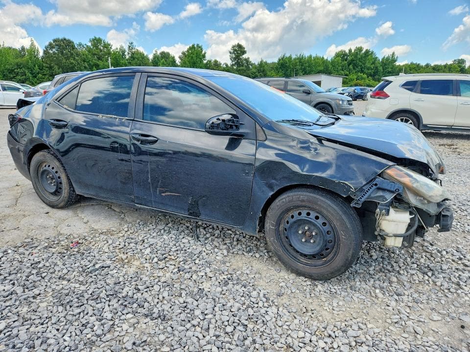 2019 TOYOTA COROLLA LE 4