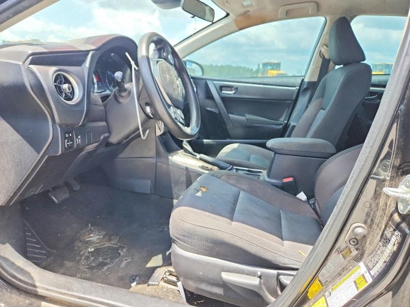 2019 TOYOTA COROLLA LE 7