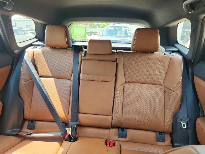 2025 TOYOTA CROWN SIGNIA XLE 10