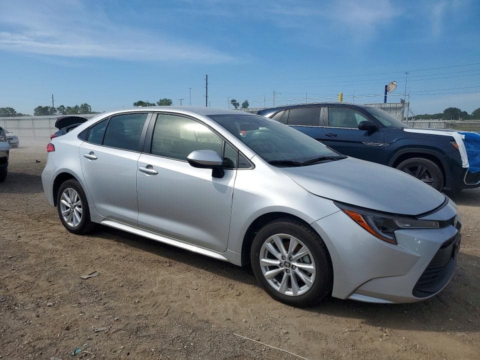 2024 TOYOTA COROLLA LE 4