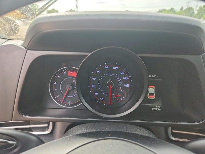 2023 HYUNDAI ELANTRA SEL SEL 9