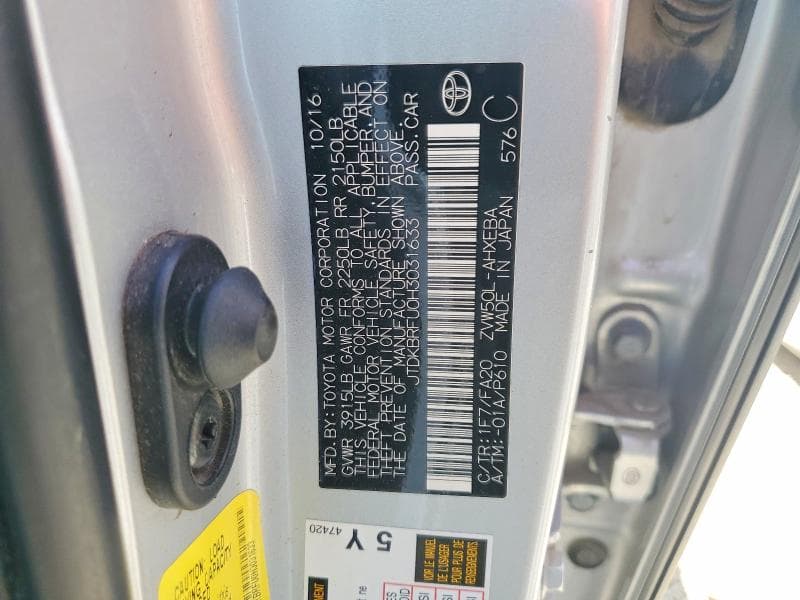 2017 TOYOTA PRIUS TWO 12