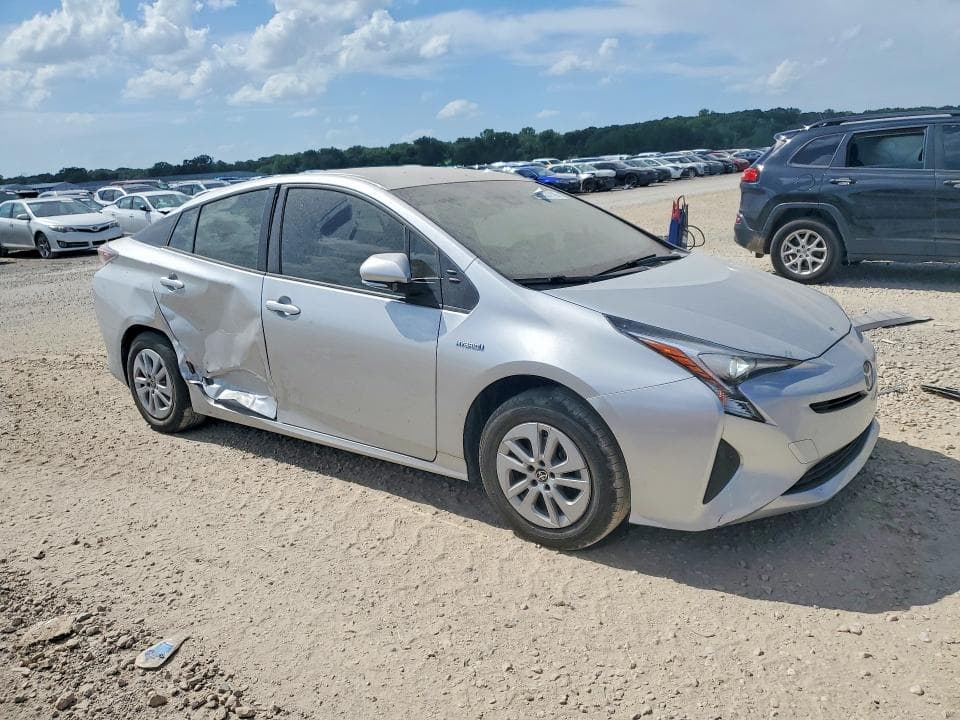 2017 TOYOTA PRIUS TWO 4