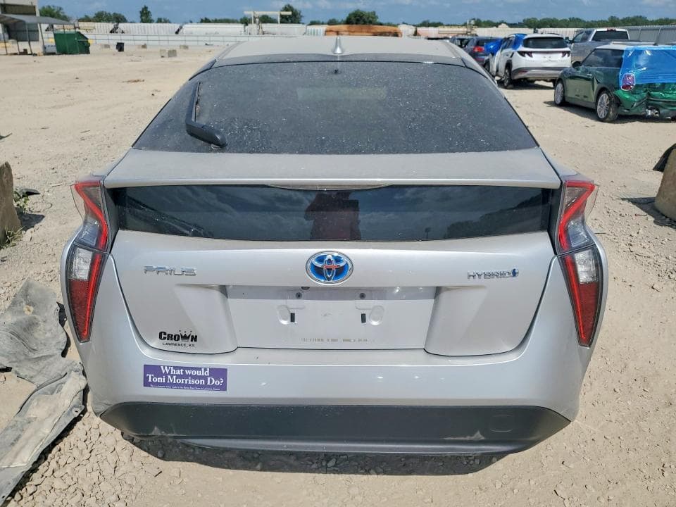 2017 TOYOTA PRIUS TWO 6