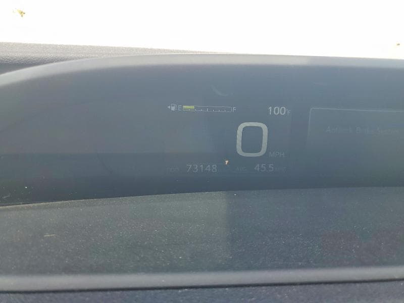 2017 TOYOTA PRIUS TWO 9