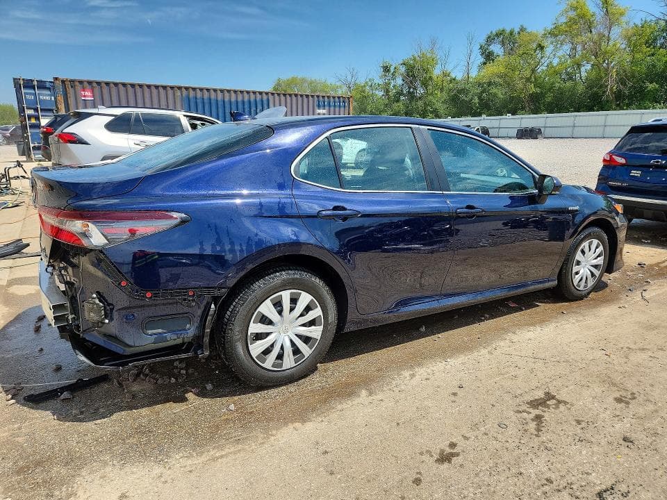 2021 TOYOTA CAMRY LE LE 3