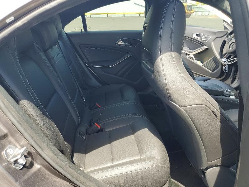 2019 MERCEDES-BENZ CLA 250 4MATIC 10