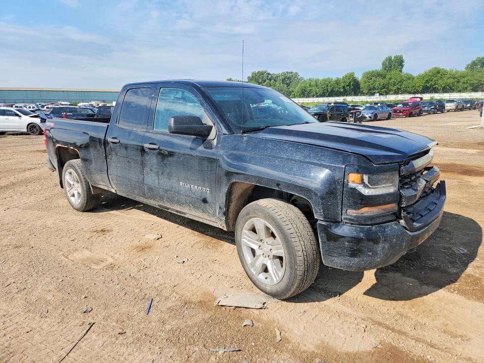 2017 CHEVROLET SILVERADO K1500 CUSTOM 4