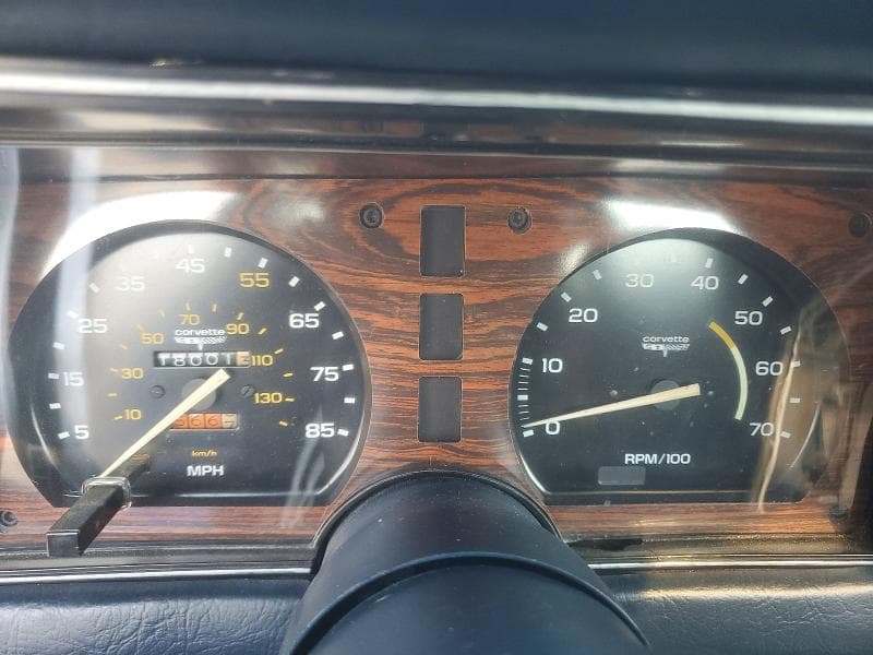 1981 CHEVROLET CORVETTE 9