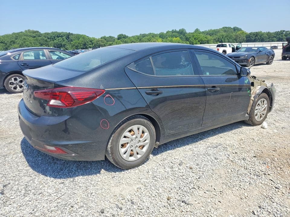 2020 HYUNDAI ELANTRA SE 3