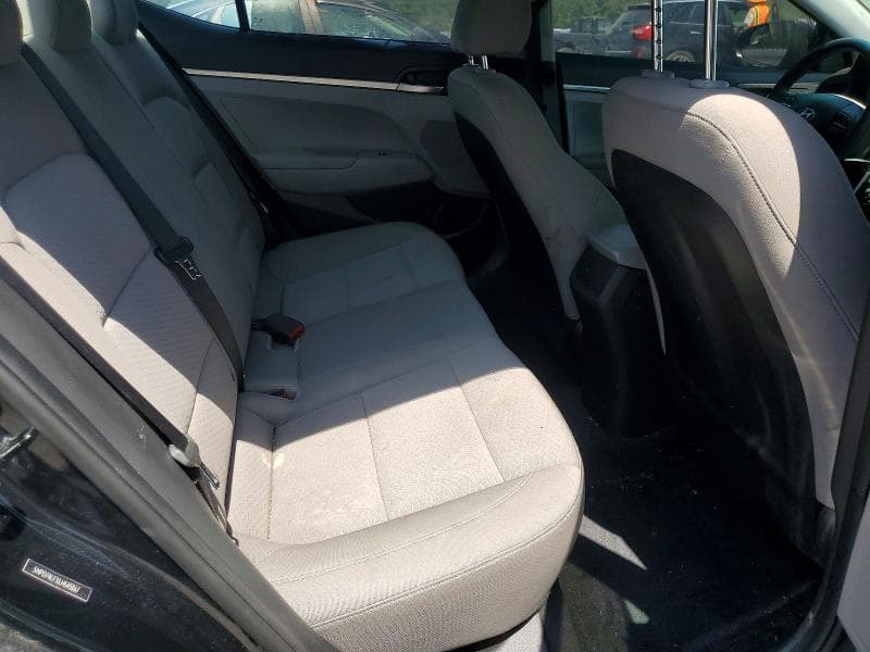 2020 HYUNDAI ELANTRA SE 10