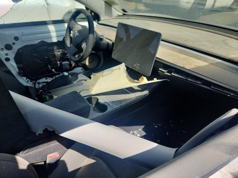 2021 TESLA MODEL 3 8